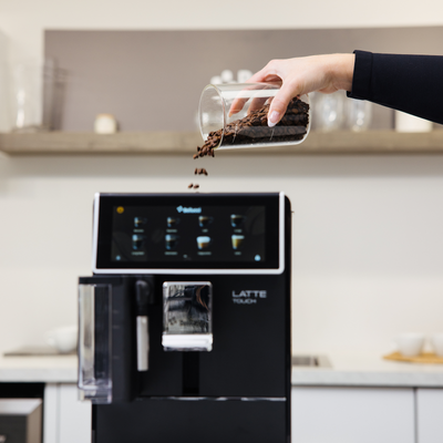 Bellucci Latte Touch, machine à espresso automatique noire – vue 3